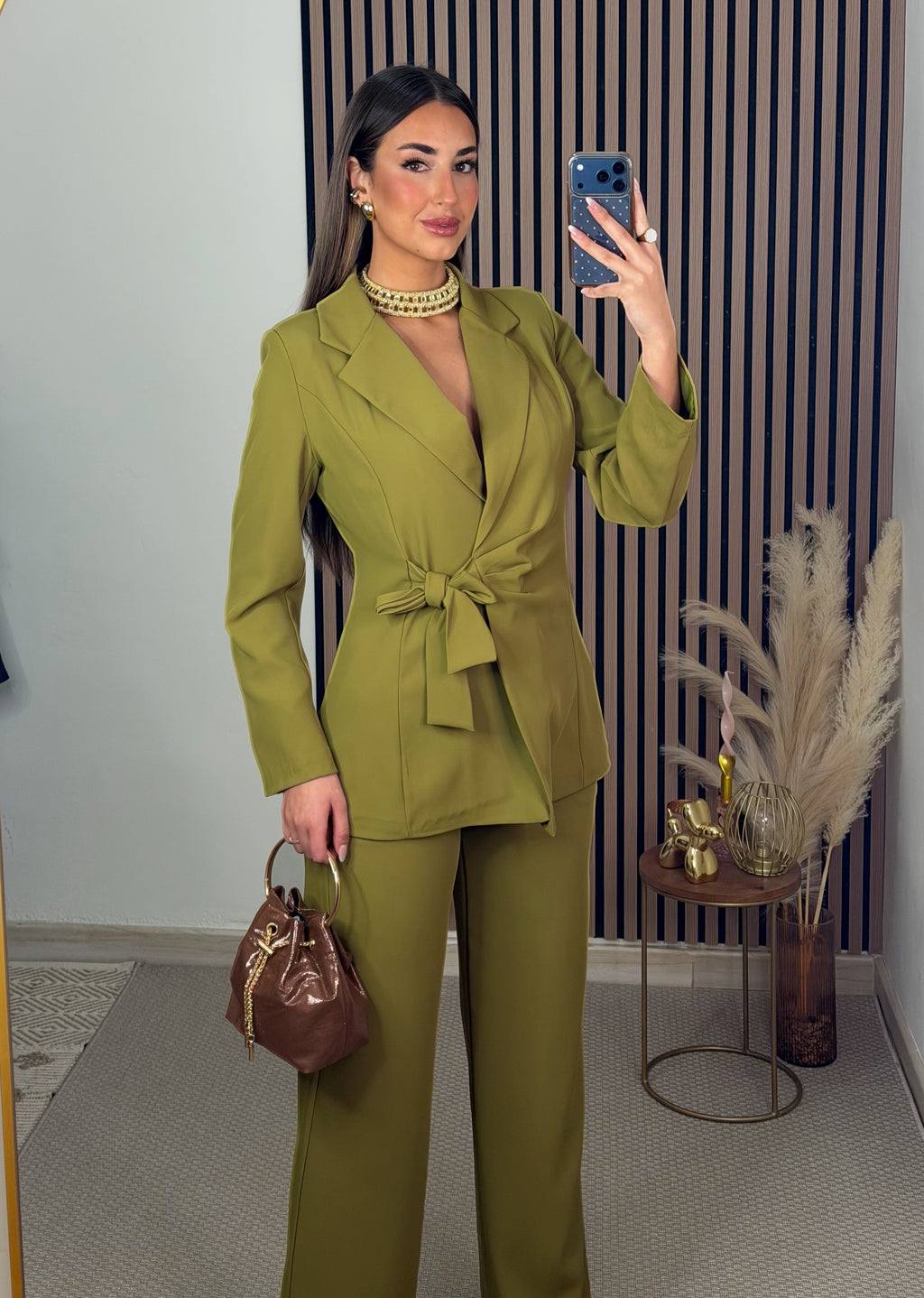 TRAJE DOLO