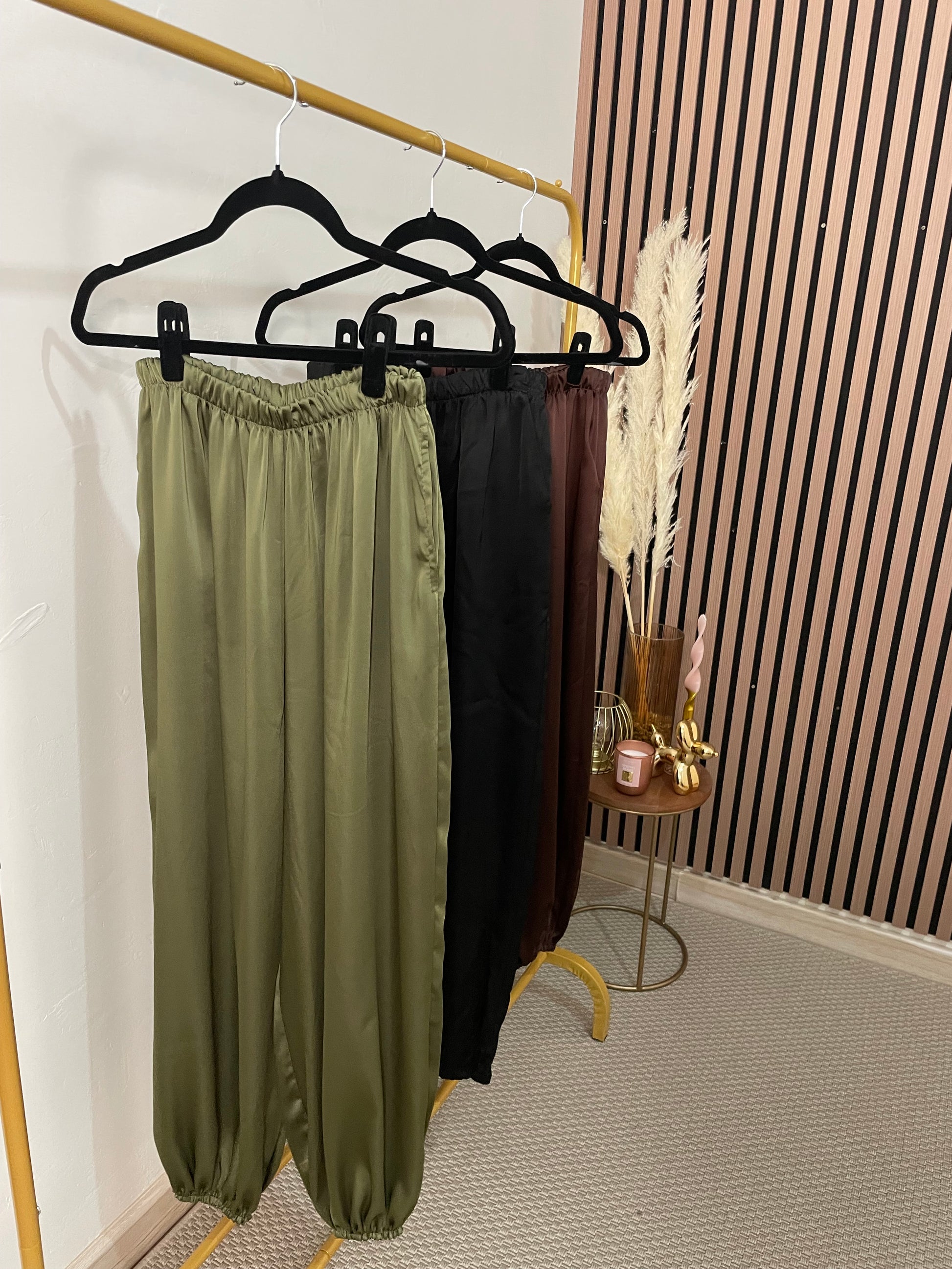 PANTALÓN BALLOON SATINADO VERDE