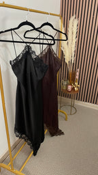 VESTIDO LENCERO NEGRO
