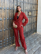 TRAJE CAMELIA