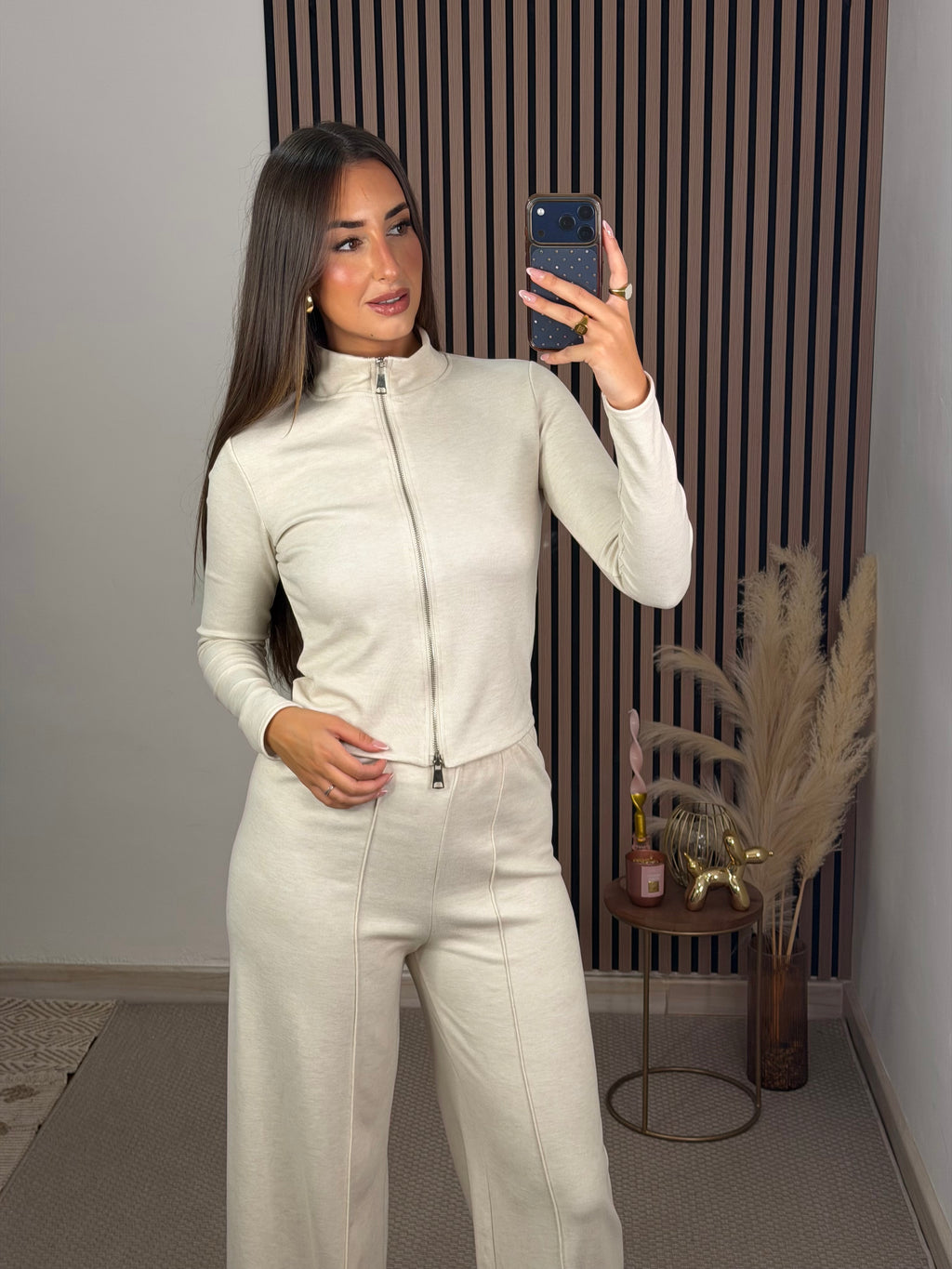 CONJUNTO LIDIA
