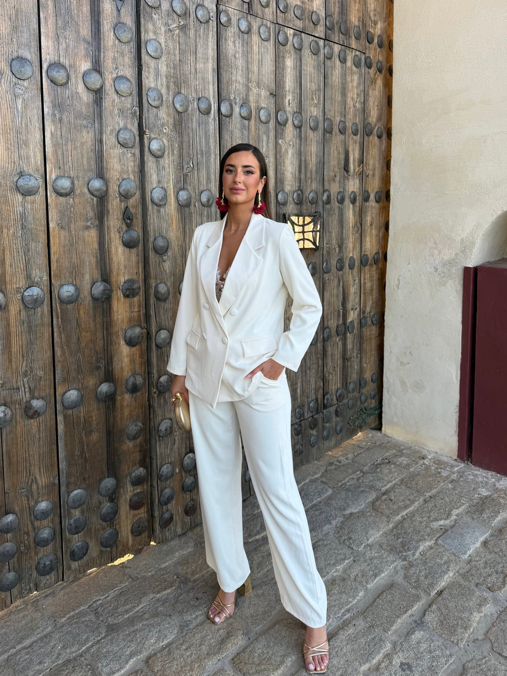 TRAJE ALMA