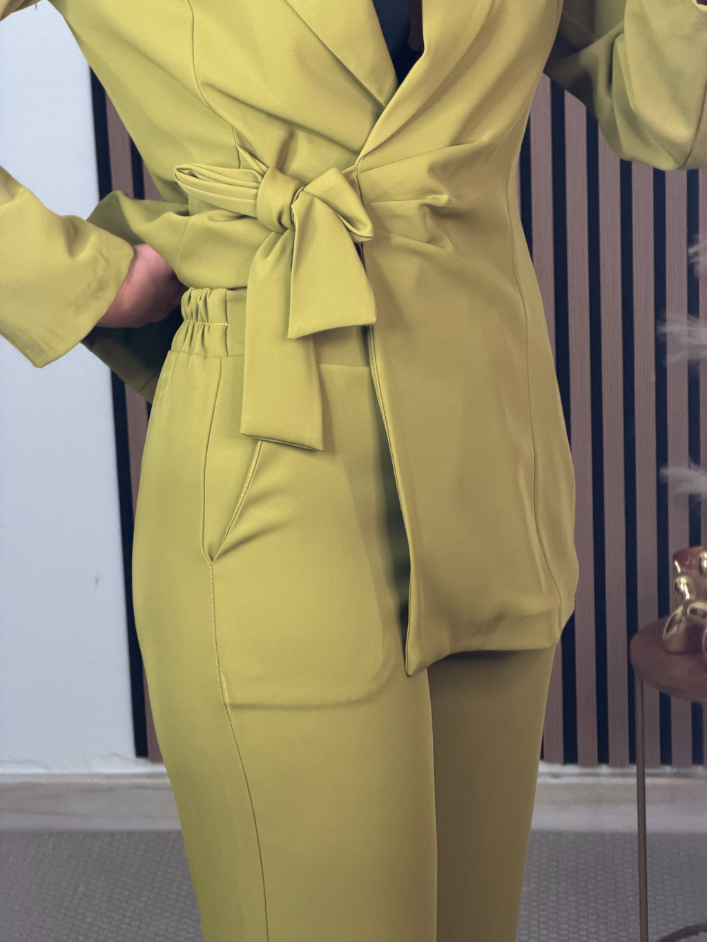 TRAJE DOLO