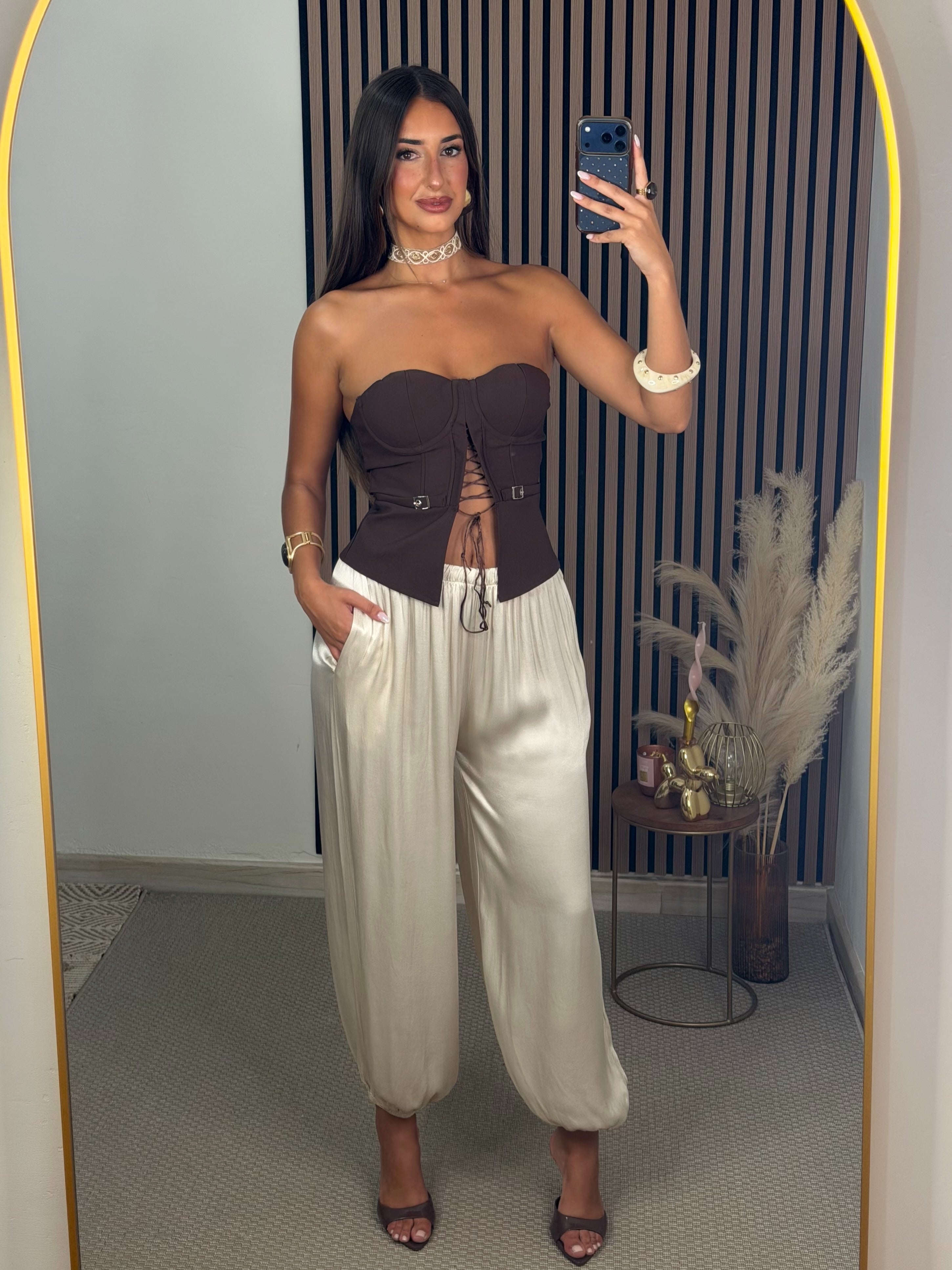 PANTALÓN SATINADO BEIGE