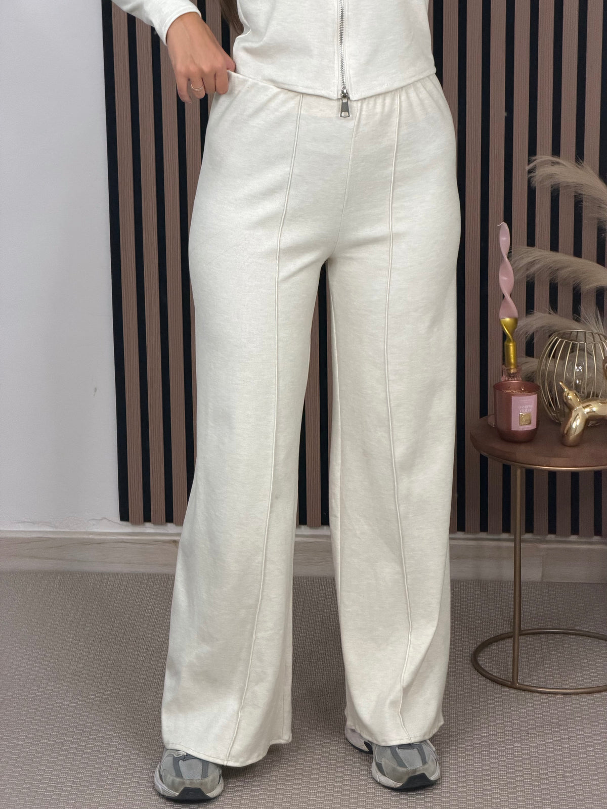 CONJUNTO LIDIA