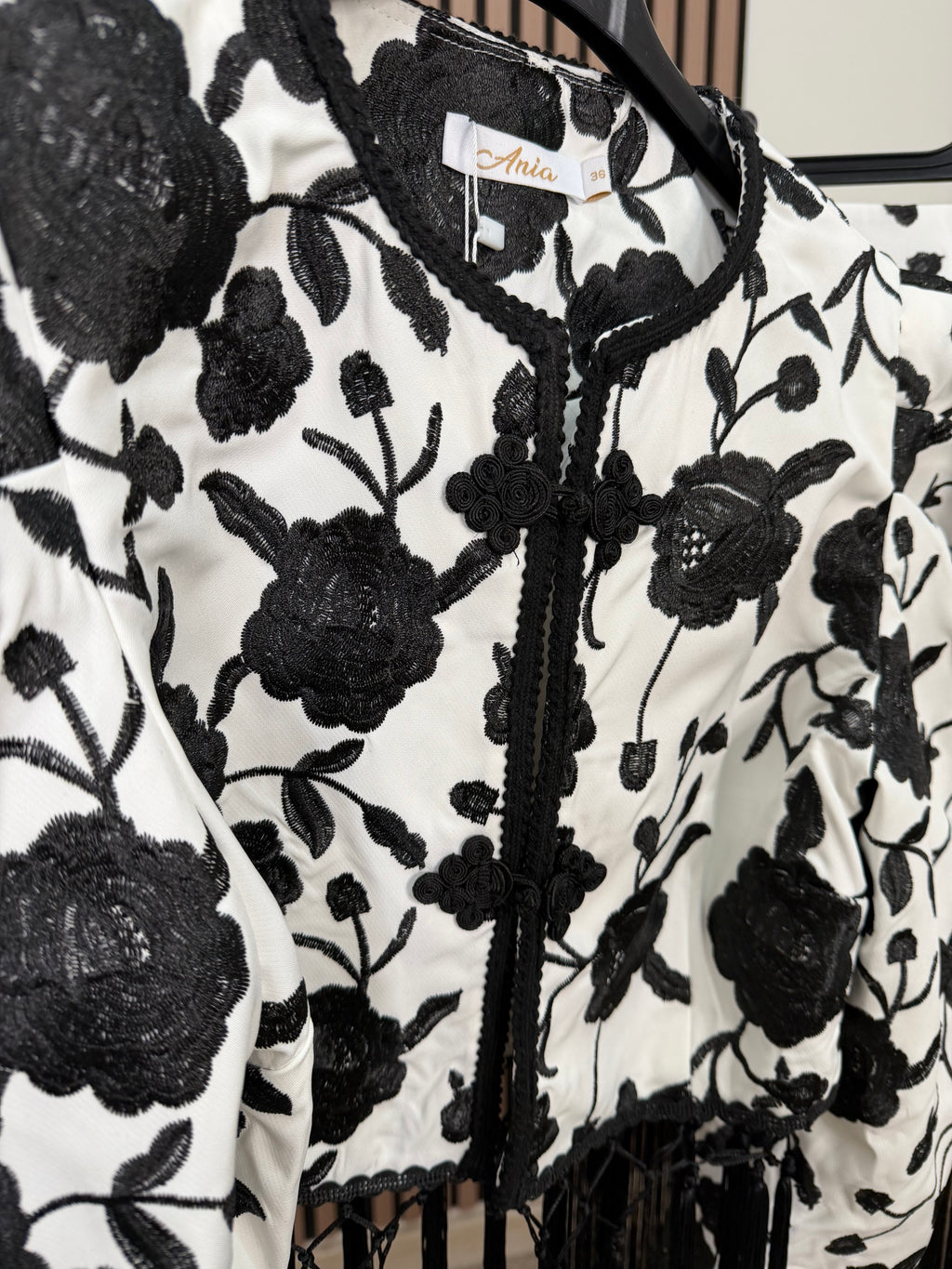 CONJUNTO CANASTA BORDADO BLANCO