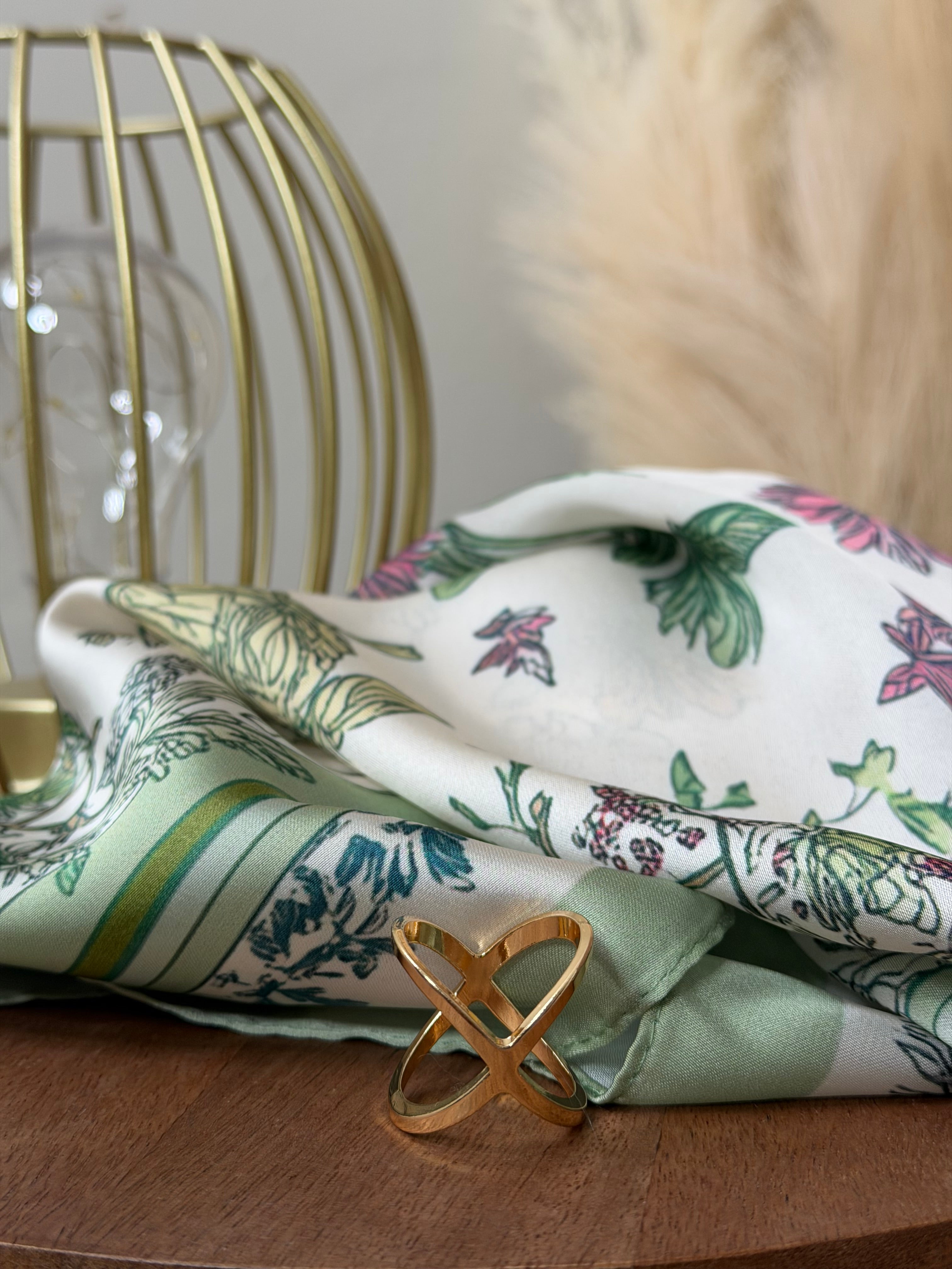 ANILLO DORADO PAÑUELO