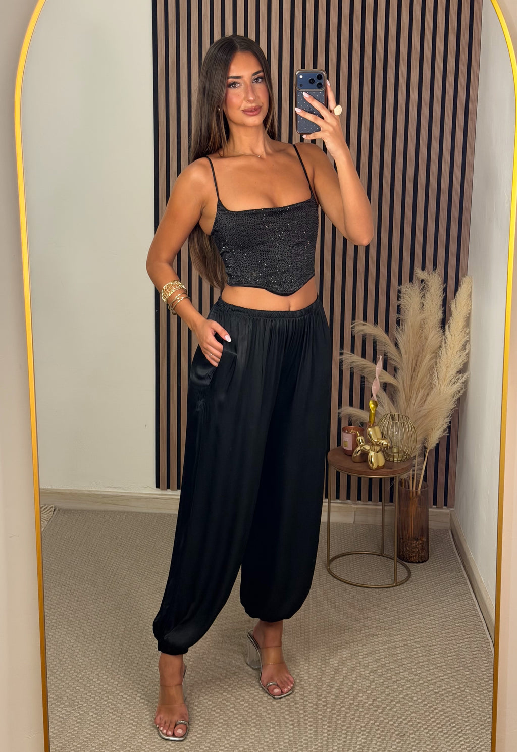 PANTALÓN SATINADO NEGRO
