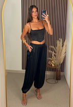PANTALÓN SATINADO NEGRO