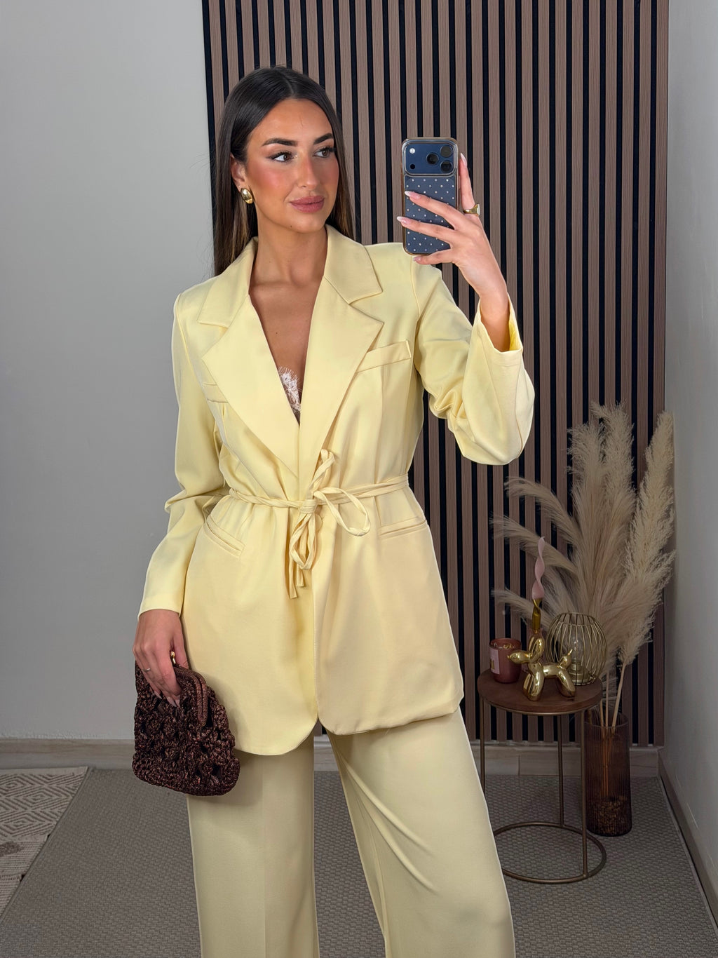 TRAJE CAMELIA AMARILLO